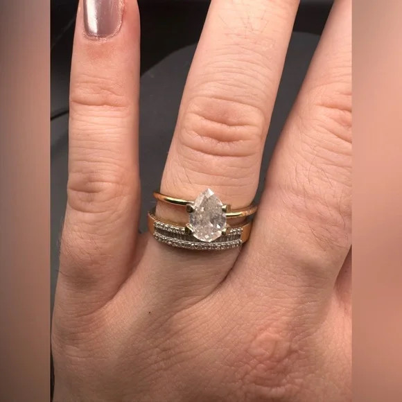 Natural 1ct pear shape diamond in solid 14k gold engagement ring display LOOSE - Picture 7 of 17